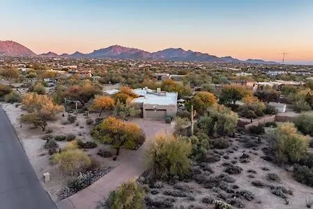 Holiday home Ultimate Vacation Retreat *